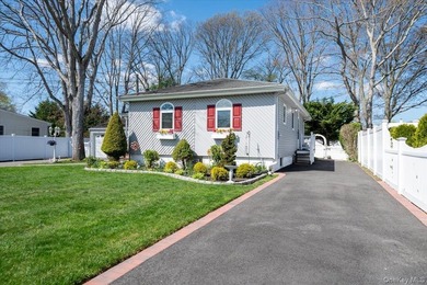Expanded wide- line ranch set on a generous 75/150 property in - photo 30
