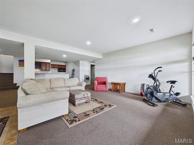 Nothing to do but move right in! This stunning stand-alone villa - photo 36