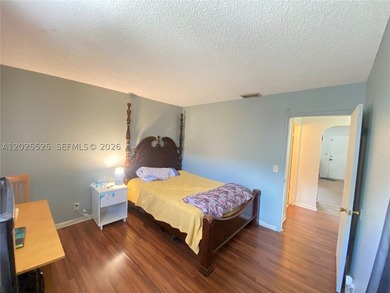 Great investor opportunity in Palm Beach County! This spacious - photo 8