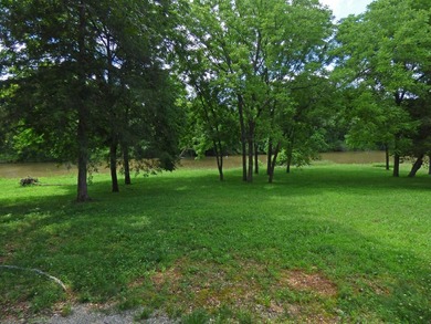 $15,000 Price Reduction on This Beautiful South Fork River Lot - photo 3