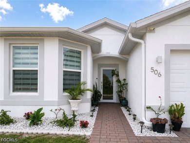 PRIME LOCATION! Beautifully updated home conveniently located - photo 3