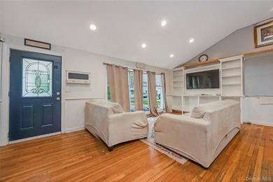 Opportunity awaits with this spacious open-concept ranch with - photo 6