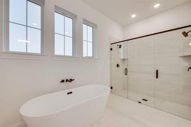 ASSUMABLE VA LOAN AVAILABLE! Buyers do not have to be veterans - photo 12