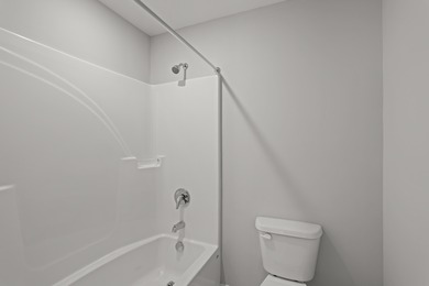 Brand-New One-Level Townhome Near Diamond Lakes Park Welcome to