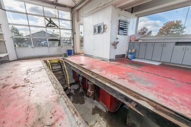 Seller-financing available to well-qualified buyers. Highly - photo 14