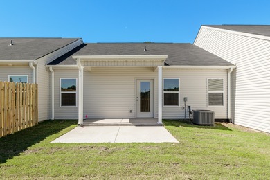 Brand-New One-Level Townhome Near Diamond Lakes Park Welcome to