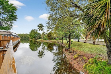 Discover this inviting 2-bedroom, 2-bath villa with 1-car garage - photo 36