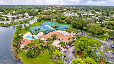 Discover this inviting 2-bedroom, 2-bath villa with 1-car garage - photo 39