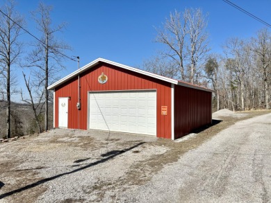 Lake Home Off Market in Burnside, Kentucky