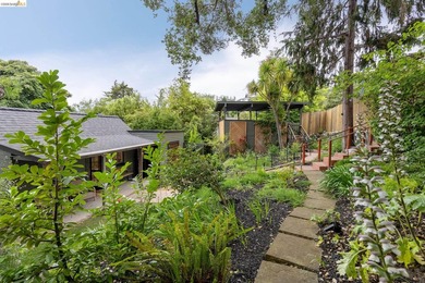 Tucked discreetly behind a gate in the heart of Montclair, this - photo 48