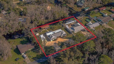 St. Johns River Home For Sale in Satsuma Florida