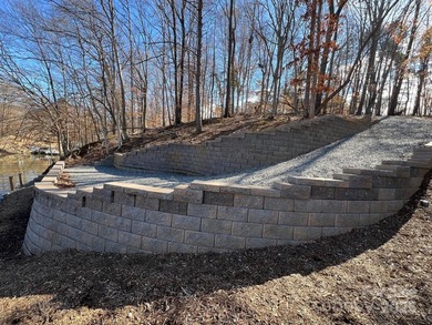 Oversized estate lot on the shores of Lake Norman! This large 1 - photo 7