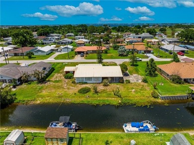 PRICED TO SELL!!! NICE, 2 BEDROOM, 2 BATH HOME IS LOCATED ON A - photo 9