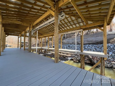Oversized estate lot on the shores of Lake Norman! This large 1 - photo 10