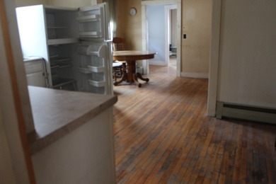 Great property , sound bones, lots of new windows, 10 room house - photo 11