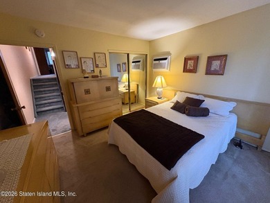 Charming residence situated on a peaceful block in the heart of - photo 11