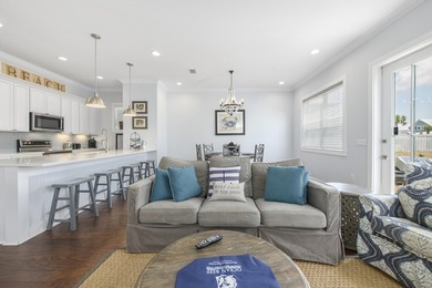 REDUCED!! Gone Coastal is a beautiful 4 bedroom and 4.5 bathroom - photo 12