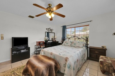 Welcome to the sought-after 55+ community of Palm Grove in Fort - photo 13