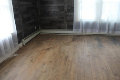 Great property , sound bones, lots of new windows, 10 room house - photo 16