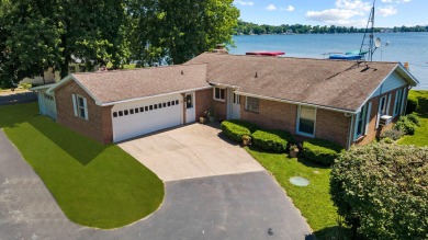 Crooked Lake - Steuben County Home Sale Pending in Angola Indiana