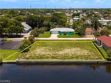 Welcome to 1612 SE 41st Street, a rare direct Gulf-access triple - photo 4