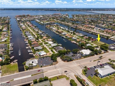 Welcome to 1612 SE 41st Street, a rare direct Gulf-access triple - photo 10