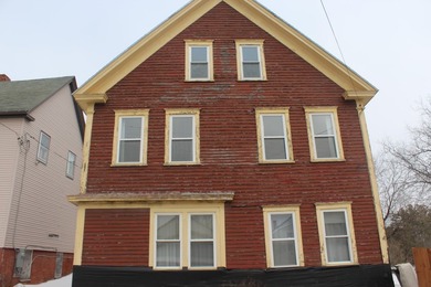 Great property , sound bones, lots of new windows, 10 room house - photo 32