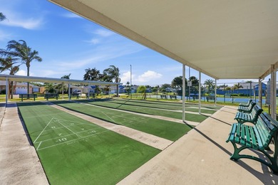 Welcome to the sought-after 55+ community of Palm Grove in Fort - photo 34