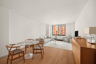 Lake Condo For Sale in New York (Manhattan), New York