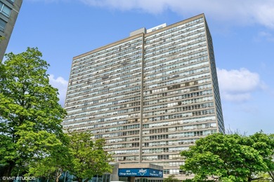 Lake Michigan - Cook County Condo For Sale in Chicago Illinois