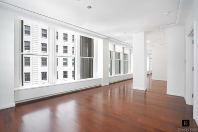 Welcome home to this glamorous corner One Bedroom apartment at - photo 1