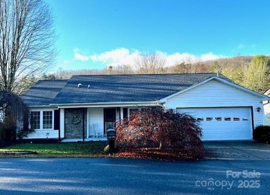 Lake Home For Sale in Hendersonville, North Carolina