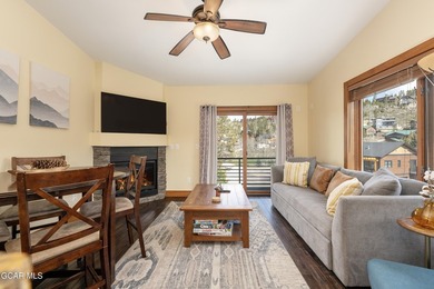 MASSIVE PRICE IMPROVEMENT AND A MAJOR BONUS: SELLER JUST - photo 4