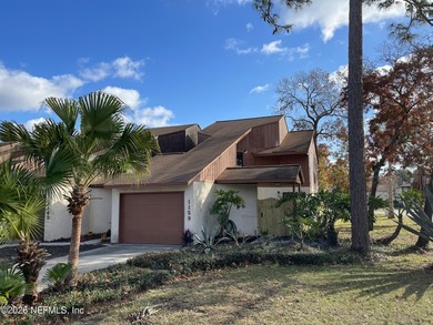 Step into 1159 Romaine Circle E, a fully renovated - photo 4