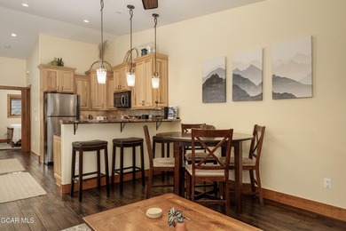 MASSIVE PRICE IMPROVEMENT AND A MAJOR BONUS: SELLER JUST - photo 6
