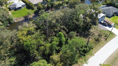 Beautiful lot to build your dream home. A serene location in - photo 3