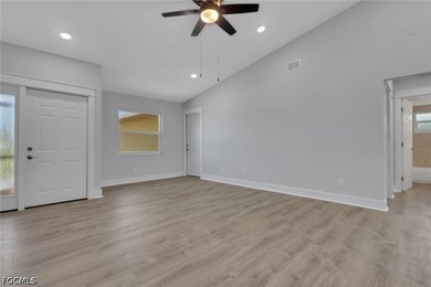 Opportunity knocks in Cape Coral! This duplex offers two - photo 5