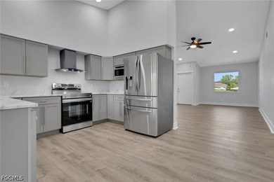Opportunity knocks in Cape Coral! This duplex offers two - photo 8