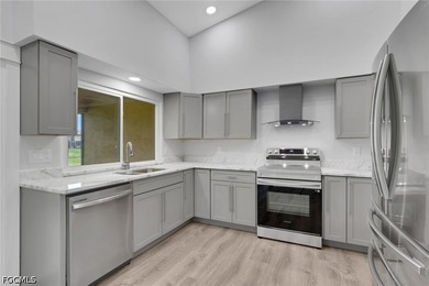 Opportunity knocks in Cape Coral! This duplex offers two - photo 10