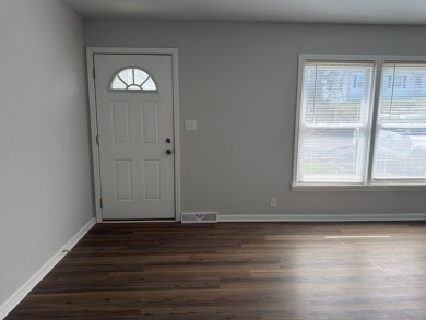 Price Drop AND $2k Closing Costs! - photo 2