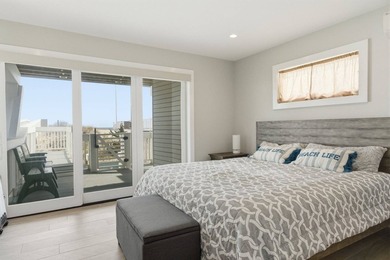 A turnkey oceanfront offering, 905 Dune Road has been fully - photo 11