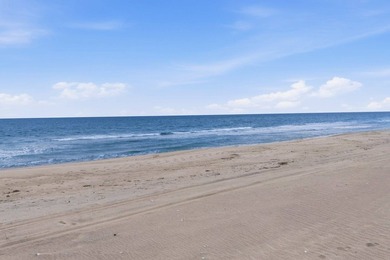 A turnkey oceanfront offering, 905 Dune Road has been fully - photo 22