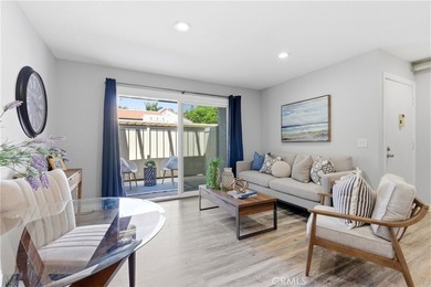Text/call for private showings. Huntington Beach 92648 Villa - photo 10