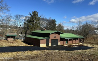 Douglas Lake Home For Sale in Kodak Tennessee