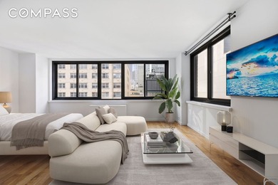 Residence 11E offers a rare combination at 515 East 72nd Street: - photo 4