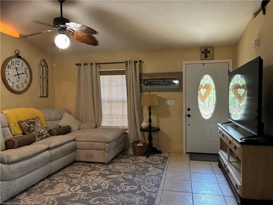ADORABLE 3/4 BEDROOM 2 BATH HOME IN PEACEFUL LEISURE LAKES! - photo 5