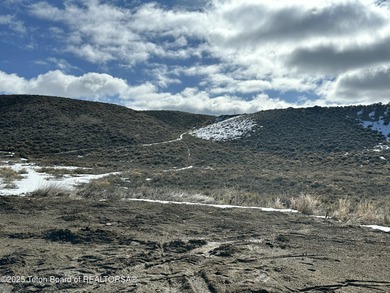 Fremont Lake Acreage For Sale in Pinedale Wyoming