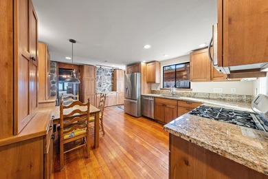 Discover the magic of Tahoe from this inviting lakefront retreat - photo 11