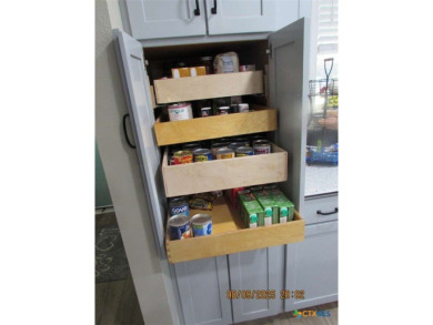 Newly remodeled 4-Bed, 2-bath. Main floor 1-bed with cooks dream