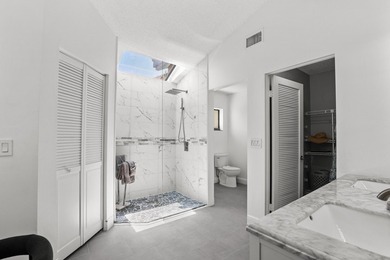 Welcome to this well-maintained 3-bedroom, 2-bath lakefront - photo 16